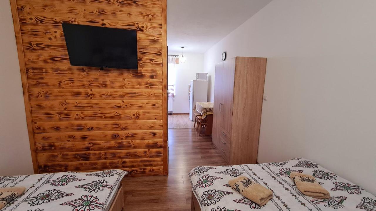U Jedrusia Lägenhet Zubrzyca Gorna Exteriör bild
